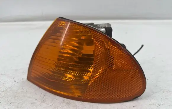 Front indicator light