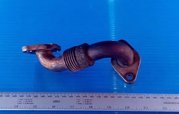 Volkswagen Golf V Engine coolant pipe/hose 038131J21CC