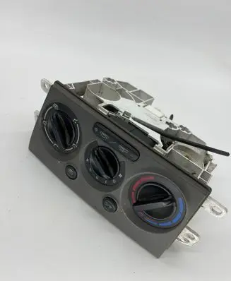 Mazda Premacy Climate control unit CB08A 9113