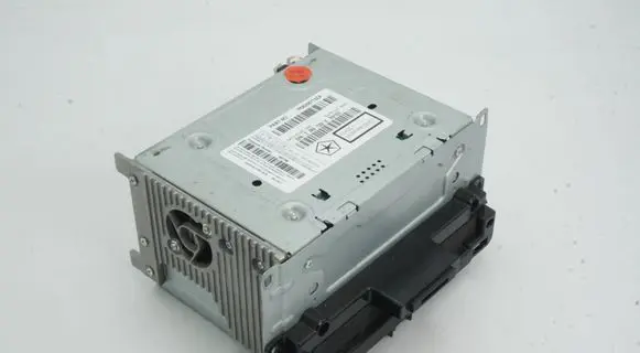 Radio/CD/DVD/GPS head unit