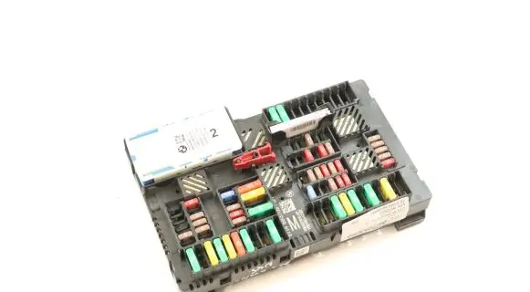 BMW 5 G30 G31 Fuse module 6837091 6839218