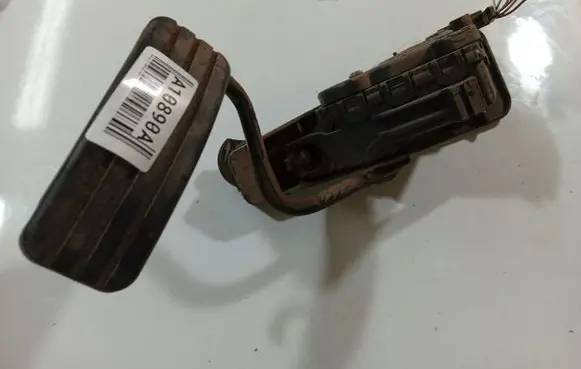 Renault Espace - Grand espace IV Accelerator throttle pedal 8200700381