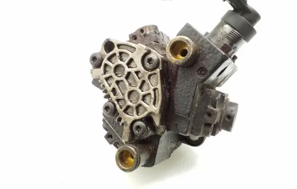 Hyundai i30 Fuel injection high pressure pump 0445010206 331002A420