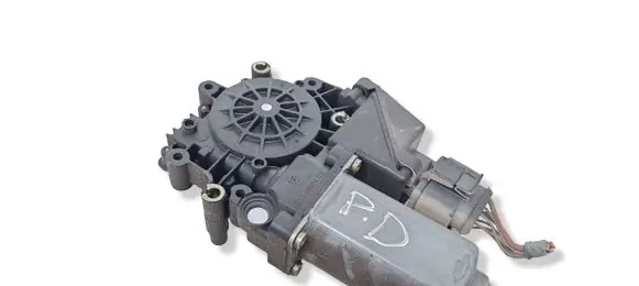 Audi A6 S6 C4 4A Front door window regulator motor 0536001402
