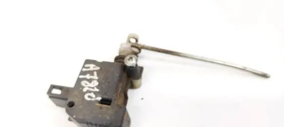 Skoda Octavia Mk2 (1Z) Central locking motor 1Z0810773 1H0959781A
