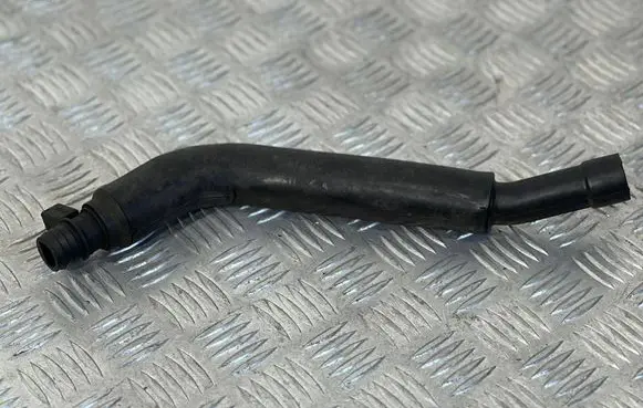 Mercedes-Benz Sprinter W906 Breather/breather pipe/hose A6510100882