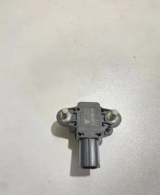 Audi A6 S6 C6 4F Airbag deployment crash/impact sensor 4F0955557B