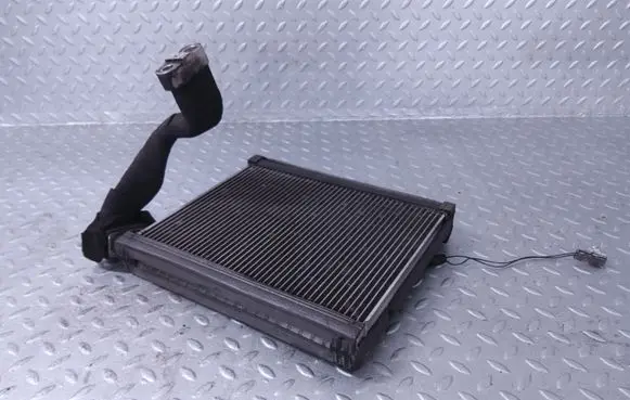 Air conditioning (A/C) radiator (interior)