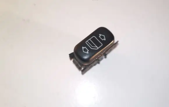 Mercedes-Benz E W210 Electric window control switch 2108200510