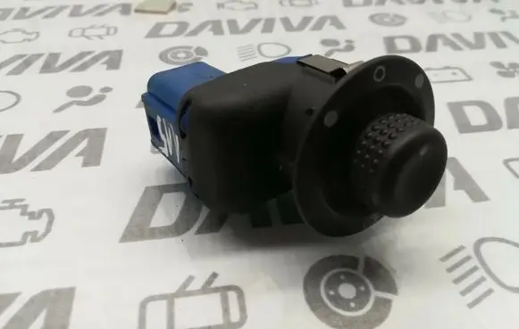 Opel Vivaro Wing mirror switch