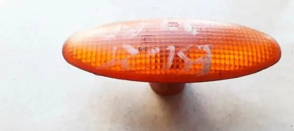 Ford Mondeo MK II Front fender indicator light 95GG13K309AA