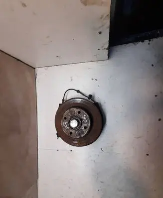 Peugeot 307 Rear wheel hub 