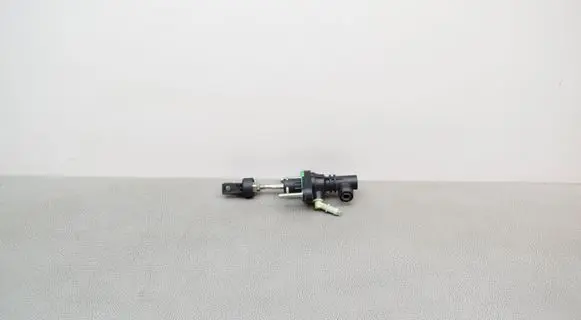 Clutch slave cylinder