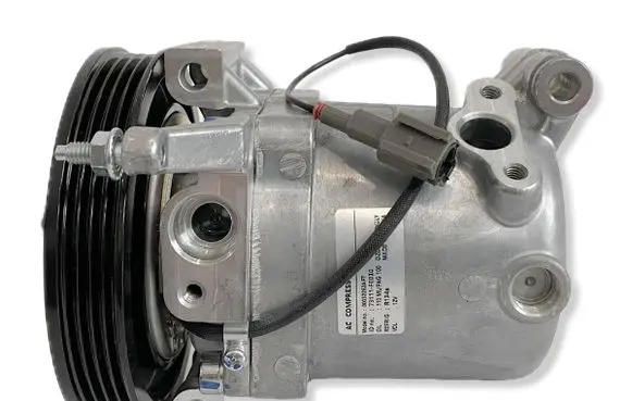Subaru Impreza II Air conditioning (A/C) compressor (pump) 73111FE030