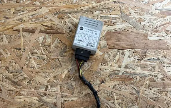 BMW 5 E60 E61 Tow bar trailer control unit/module 61356928760 6928760