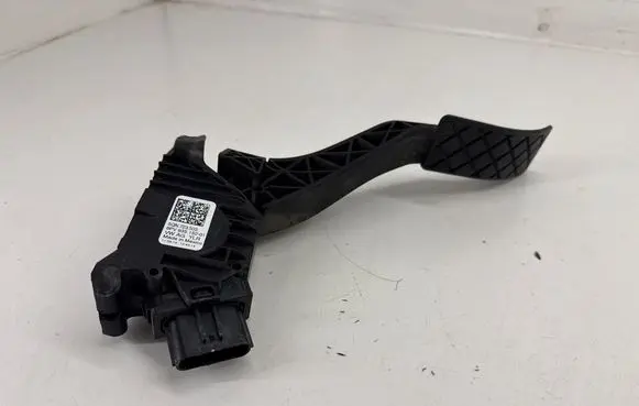 Volkswagen Tiguan Allspace Accelerator throttle pedal 5QN723503