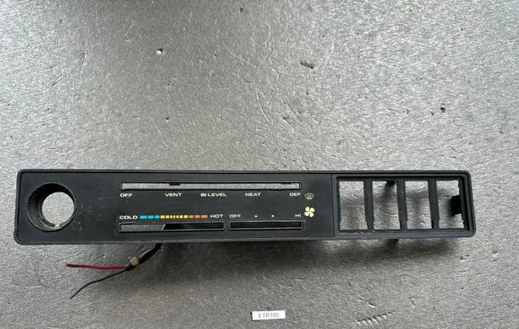 Isuzu Trooper Climate control/heater control trim 7547001051