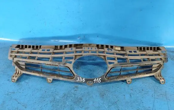 Toyota Prius (XW30) Rear/tail light trim molding 5311147040