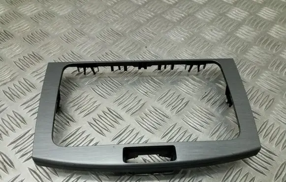 Volkswagen PASSAT B7 Radio/GPS head unit trim 3AA858069H