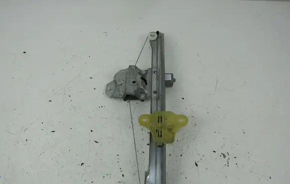 Renault Clio I Front door window regulator with motor 