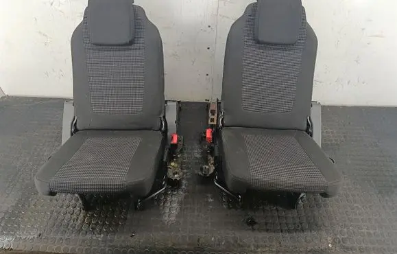 Peugeot 5008 Third row seats 