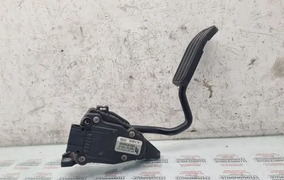 Volkswagen Sharan Accelerator throttle pedal 7M3721603D