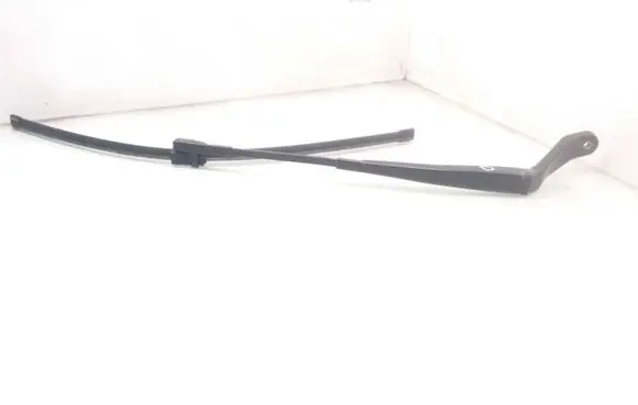 Windshield/front glass wiper blade