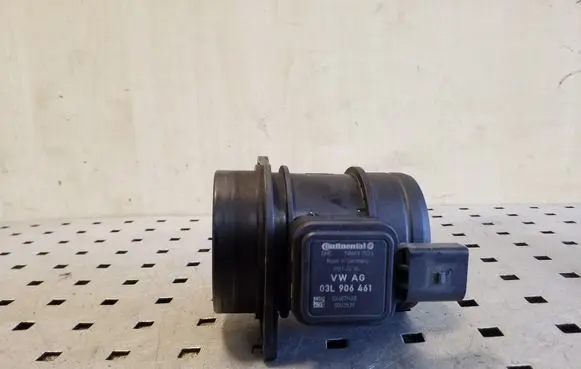 Skoda Octavia Mk2 (1Z) Mass air flow meter 03L906461