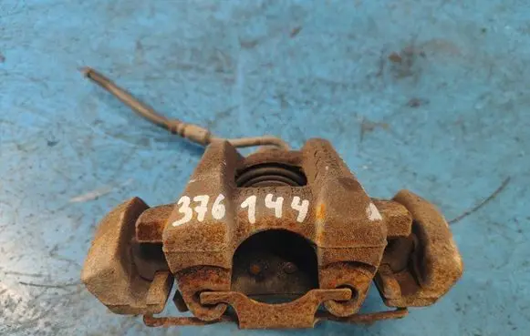 Jeep Grand Cherokee Front brake caliper 68052376AA
