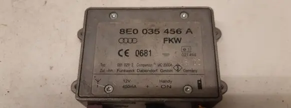 Audi A4 S4 B6 8E 8H Antenna control unit 8E0035456A