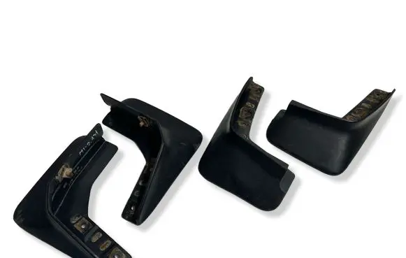 Mitsubishi Lancer Mudguards set MR533433