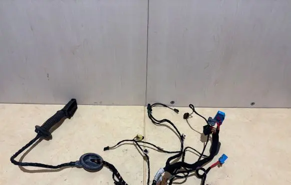 Skoda Octavia Mk3 (5E) Front door wiring loom 5E2971120K 8K0972702