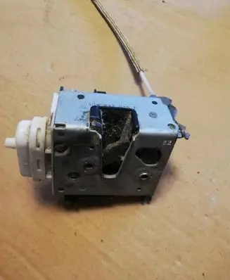 Front door lock