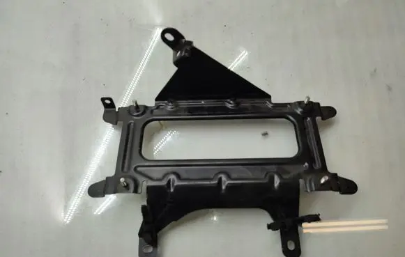 BMW 5 F10 F11 Sound amplifier holder/bracket 9153136