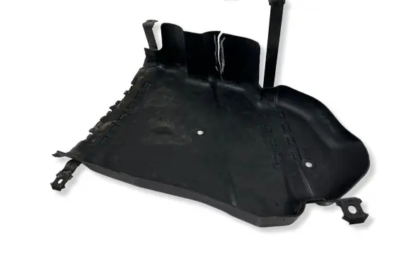 Volkswagen Touareg II Fuel tank bottom protection