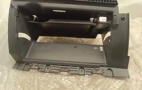 Dodge Durango III Glove box frame P01531039BL 9096 9S131788345