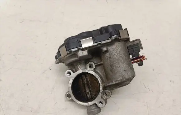 Audi A3 8Y Throttle valve 05L131501C