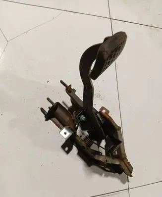 Opel Vectra B Brake pedal 