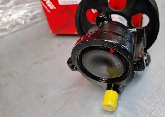 Renault Laguna I Power steering pump JPR311