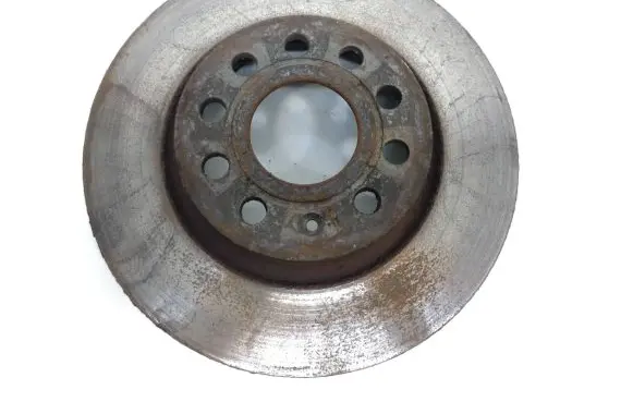 Volkswagen Golf V Front brake disc