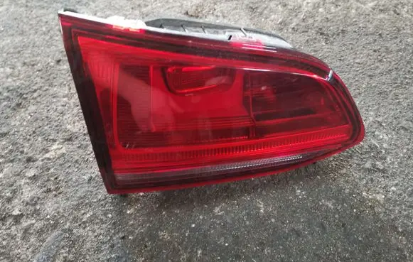 Volkswagen Golf VII Tailgate rear/tail lights 5G9945093D