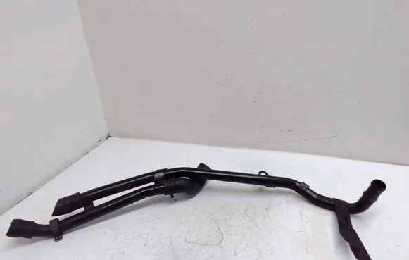 Volkswagen PASSAT B8 Engine coolant pipe/hose 5Q0121064AD
