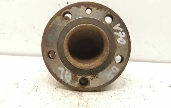 Volvo V70 Rear wheel bearing hub 