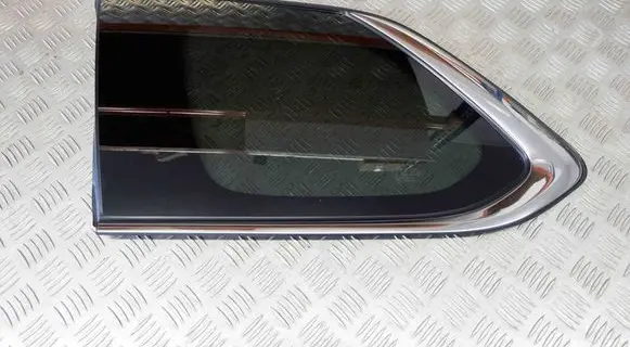 Mitsubishi Outlander Rear side window