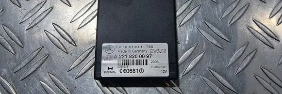 Mercedes-Benz R W251 Phone control unit/module A2218200097
