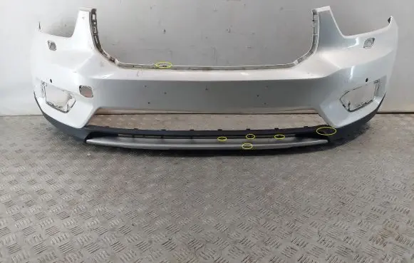 Volvo XC40 Front bumper 31449359 31449340