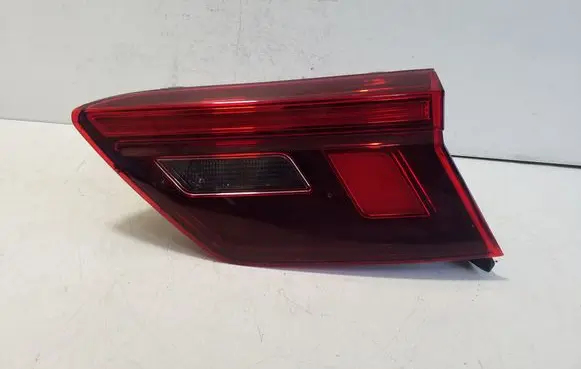 Volkswagen Tiguan Rear/tail lights 5NA945094G