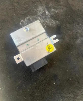 Audi A6 S6 C6 4F Gateway control module 4F0907468D