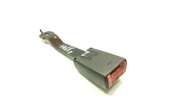 Renault Clio III Front seatbelt buckle 33030395