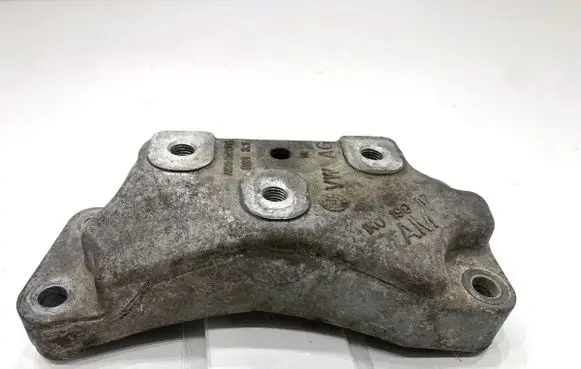 Volkswagen Sharan Gearbox mount 1KO199117